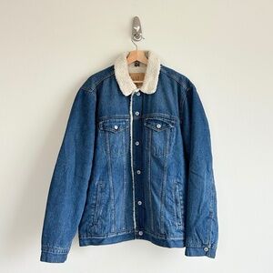 Vintage GAP Sherpa-Lined Denim Jacket  Size XL